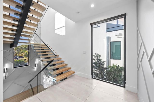 2613 Center Avenue, Fort Lauderdale, FL 33308