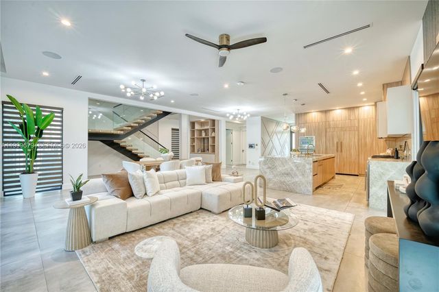 2613 Center Avenue, Fort Lauderdale, FL 33308