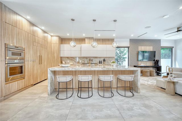 2613 Center Avenue, Fort Lauderdale, FL 33308