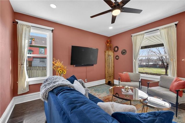 3527 Forest Avenue, Kansas City, MO 64109