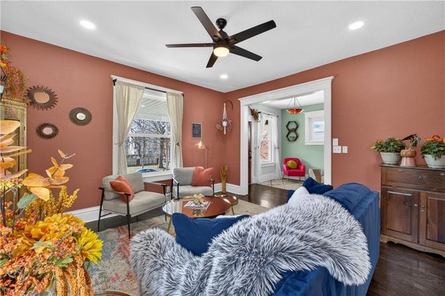 3527 Forest Avenue, Kansas City, MO 64109