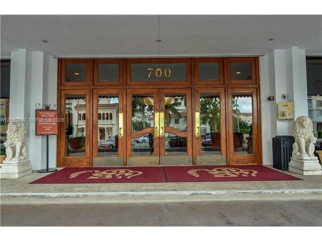 700 Biltmore Way 215, Coral Gables, FL 33134