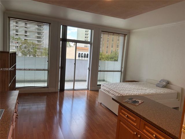 700 Biltmore Way 215, Coral Gables, FL 33134