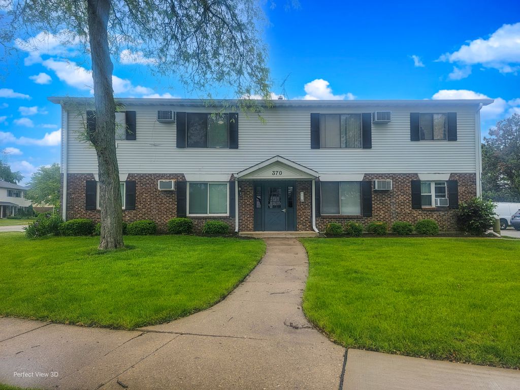 370 Echo Lane 3, Aurora, IL 60504