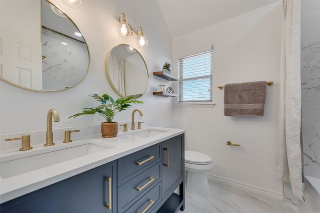 1201 Christopher Lane, Lewisville, TX 75077