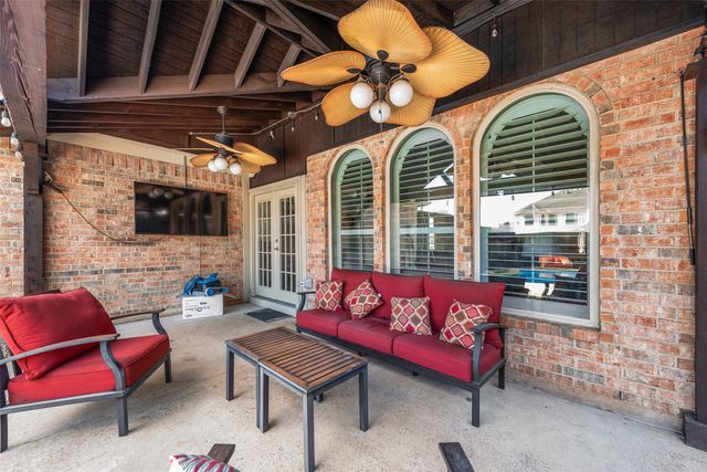 1201 Christopher Lane, Lewisville, TX 75077