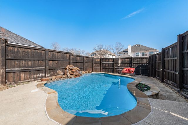 1201 Christopher Lane, Lewisville, TX 75077