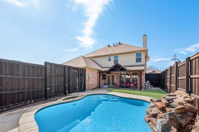 1201 Christopher Lane, Lewisville, TX 75077