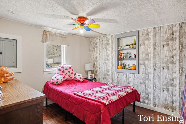 814 E Summit Street, Greenville, MI 48838