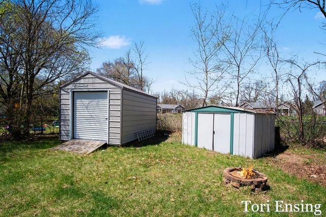 814 E Summit Street, Greenville, MI 48838