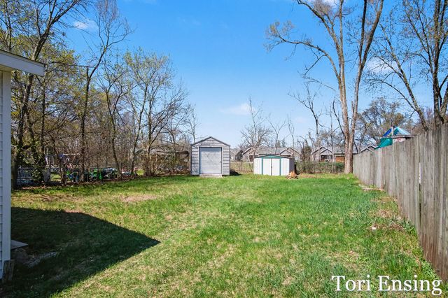 814 E Summit Street, Greenville, MI 48838
