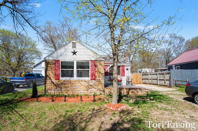 814 E Summit Street, Greenville, MI 48838