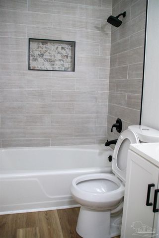 1006 Lake Terrace Ave, Pensacola, FL 32505