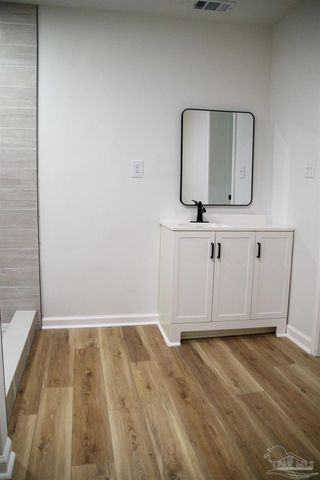 1006 Lake Terrace Ave, Pensacola, FL 32505