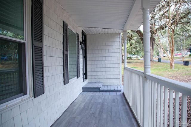 1006 Lake Terrace Ave, Pensacola, FL 32505