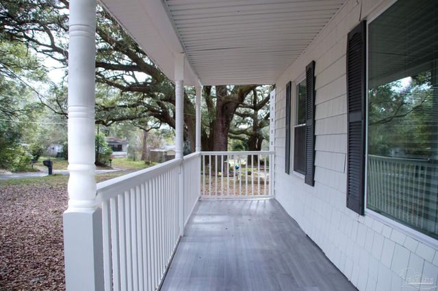 1006 Lake Terrace Ave, Pensacola, FL 32505