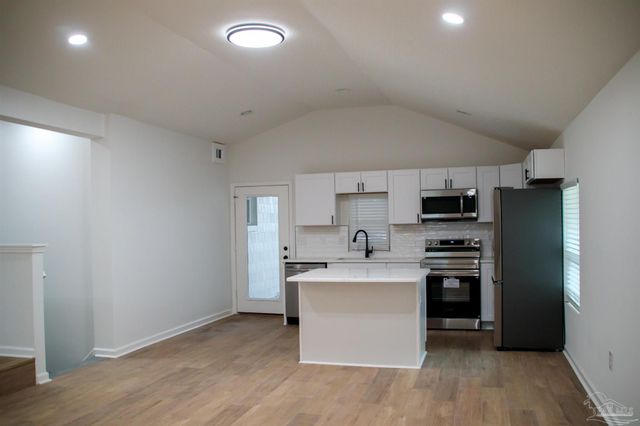 1006 Lake Terrace Ave, Pensacola, FL 32505