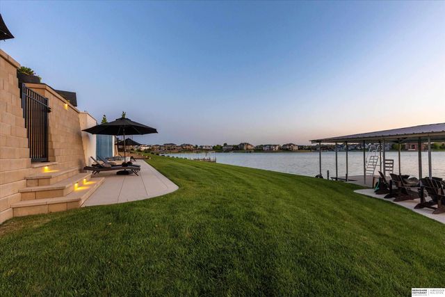 12504 N 177 Circle, Bennington, NE 68007