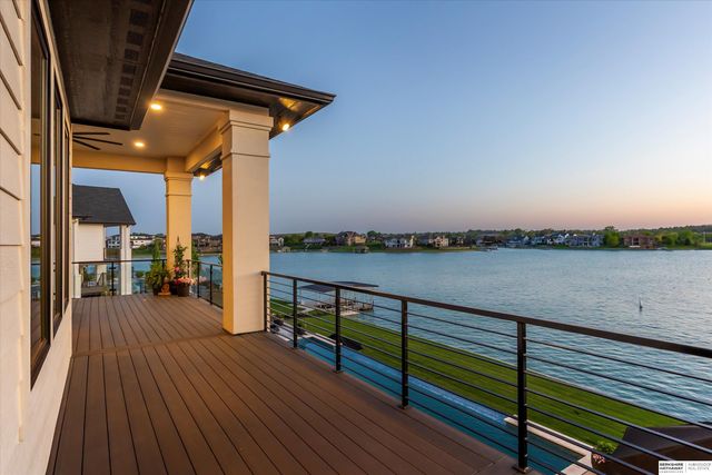 12504 N 177 Circle, Bennington, NE 68007
