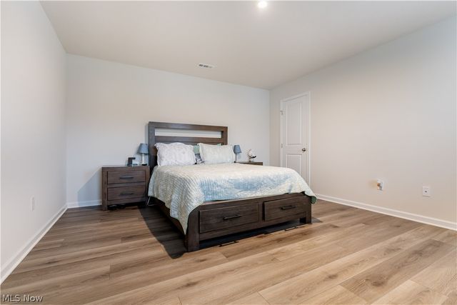 1427 Wood Fern Drive, Akron, OH 44312