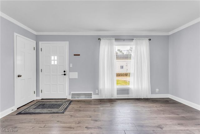 19205 Pasnow Avenue, Euclid, OH 44119