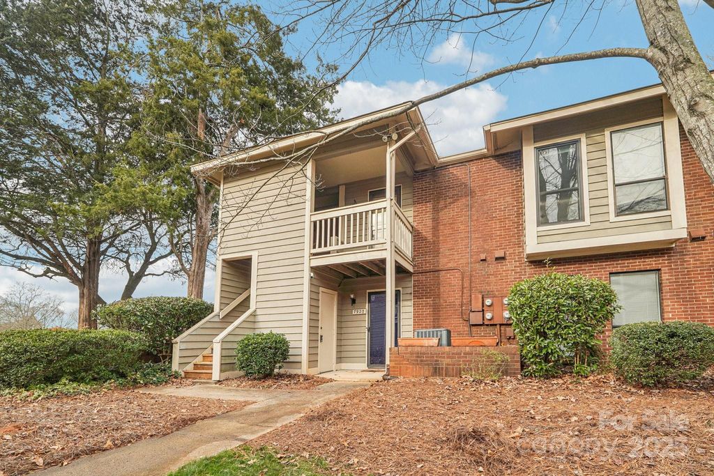 7920 Greenside Court, Charlotte, NC 28277