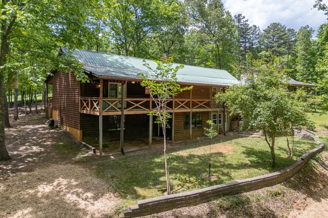 40 Caledonia Drive, Blairsville, GA 30512