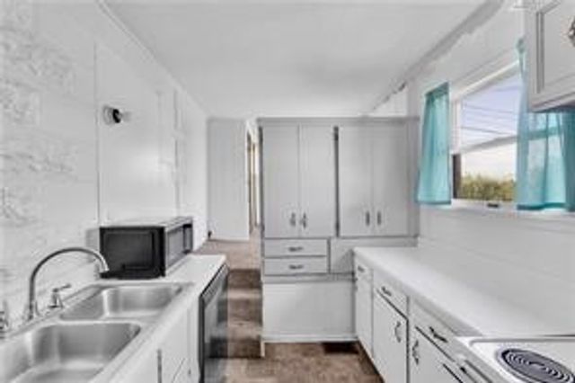 1505 Raymond Ave, Latrobe, PA 15650