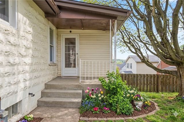 1505 Raymond Ave, Latrobe, PA 15650