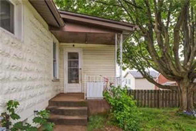 1505 Raymond Ave, Latrobe, PA 15650