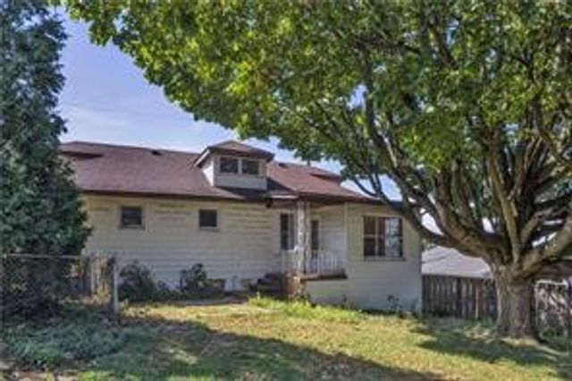 1505 Raymond Ave, Latrobe, PA 15650