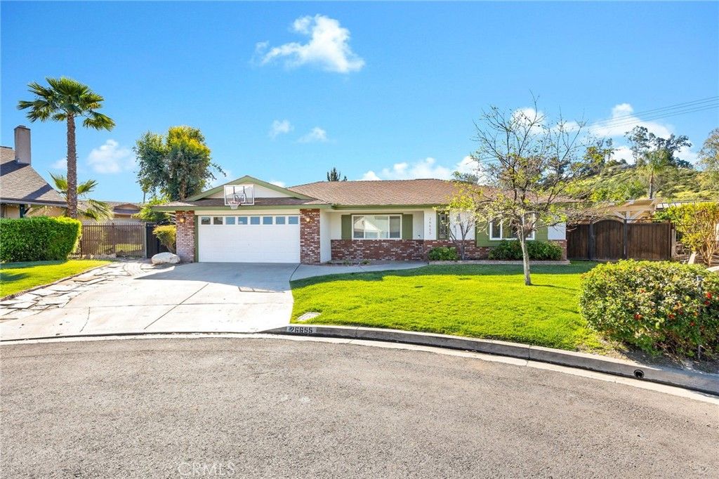 Image 3 of property listing at 26655 Del Rosa, Hemet, CA 92544