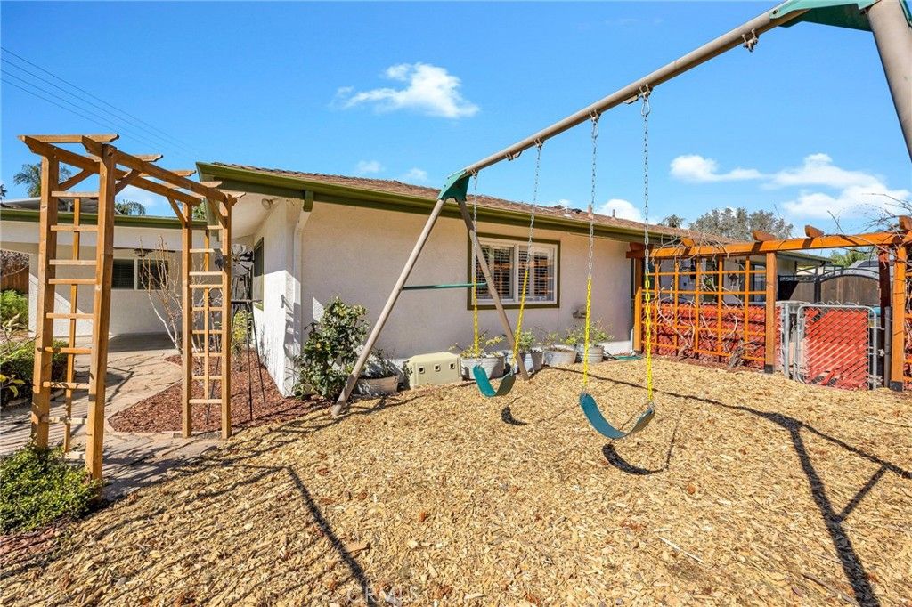 Image 44 of property listing at 26655 Del Rosa, Hemet, CA 92544