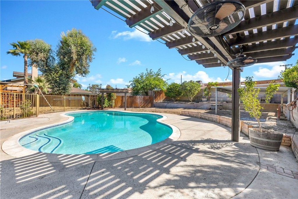 Image 48 of property listing at 26655 Del Rosa, Hemet, CA 92544