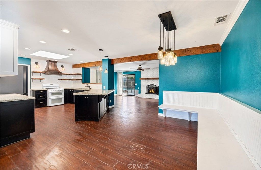 Image 7 of property listing at 26655 Del Rosa, Hemet, CA 92544