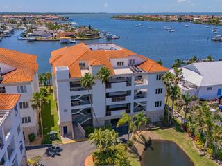 1042 BELLASOL WAY 202, Apollo Beach, FL 33572
