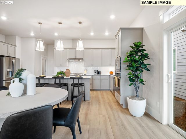 18384 Sw Weeks Way, Beaverton, OR 97003