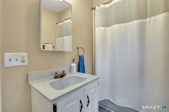 122 Antrim Road, Coventry, CT 06238