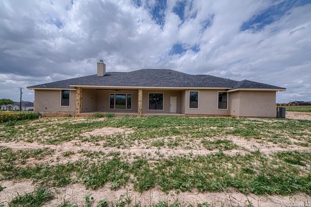 116 Hondo Ridge Dr, La Vernia, TX 78121