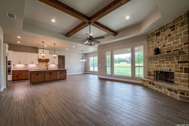 116 Hondo Ridge Dr, La Vernia, TX 78121