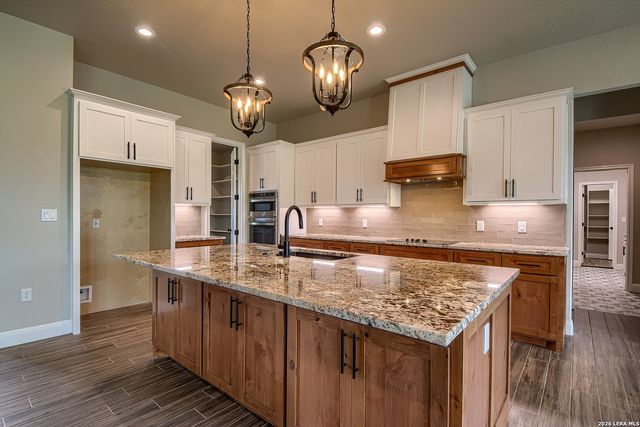 116 Hondo Ridge Dr, La Vernia, TX 78121