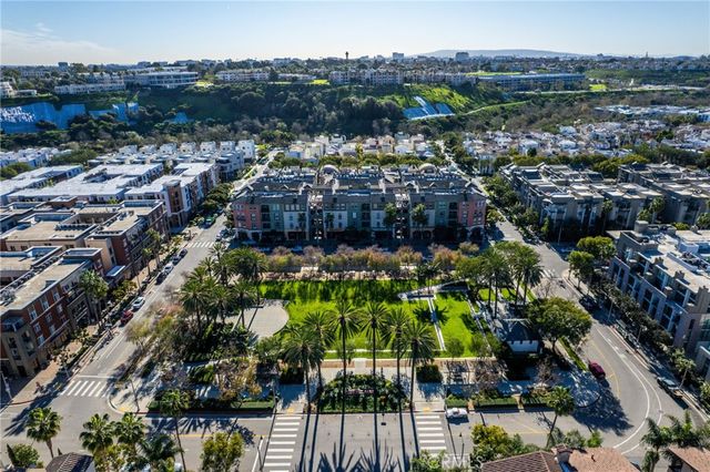 12963 Runway Road 418, Playa Vista, CA 90094