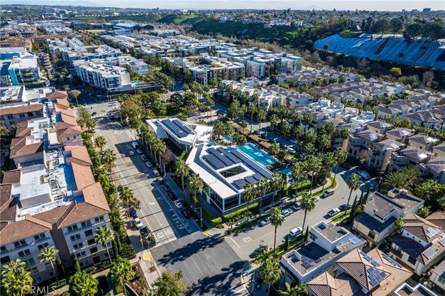 12963 Runway Road 418, Playa Vista, CA 90094