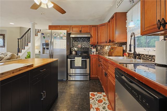 5 Edwards Road, Johnston, RI 02919