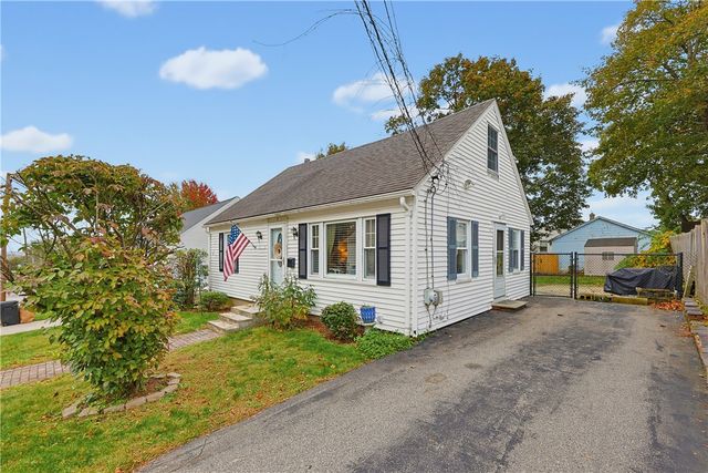 5 Edwards Road, Johnston, RI 02919