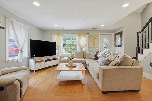 5 Edwards Road, Johnston, RI 02919