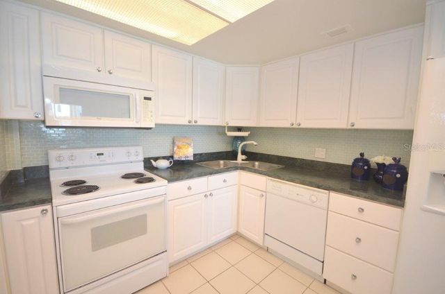 800 S GULFVIEW BOULEVARD 303, Clearwater Beach, FL 33767