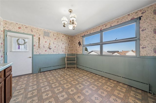 608 W Smithfield Street, Mt Pleasant Boro, PA 15666