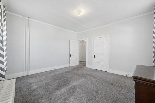 608 W Smithfield Street, Mt Pleasant Boro, PA 15666