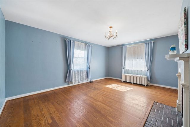 608 W Smithfield Street, Mt Pleasant Boro, PA 15666